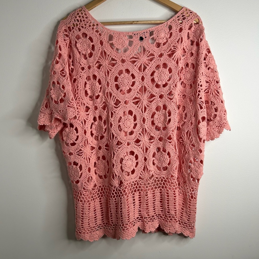 ROAMANS Pink Crochet V Neck Short Sleeve Overlay Top Size 22/24 Boho Cottage - Picture 7 of 8